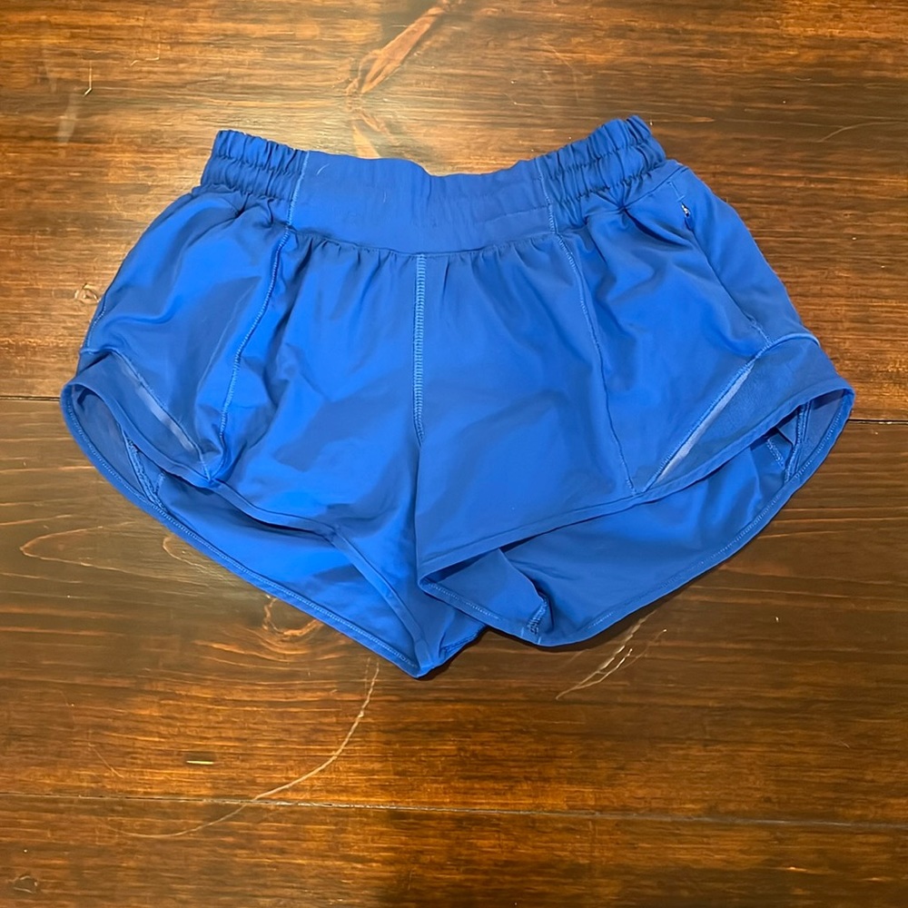Blue lulu lemon hotty hot 2.5 shorts
